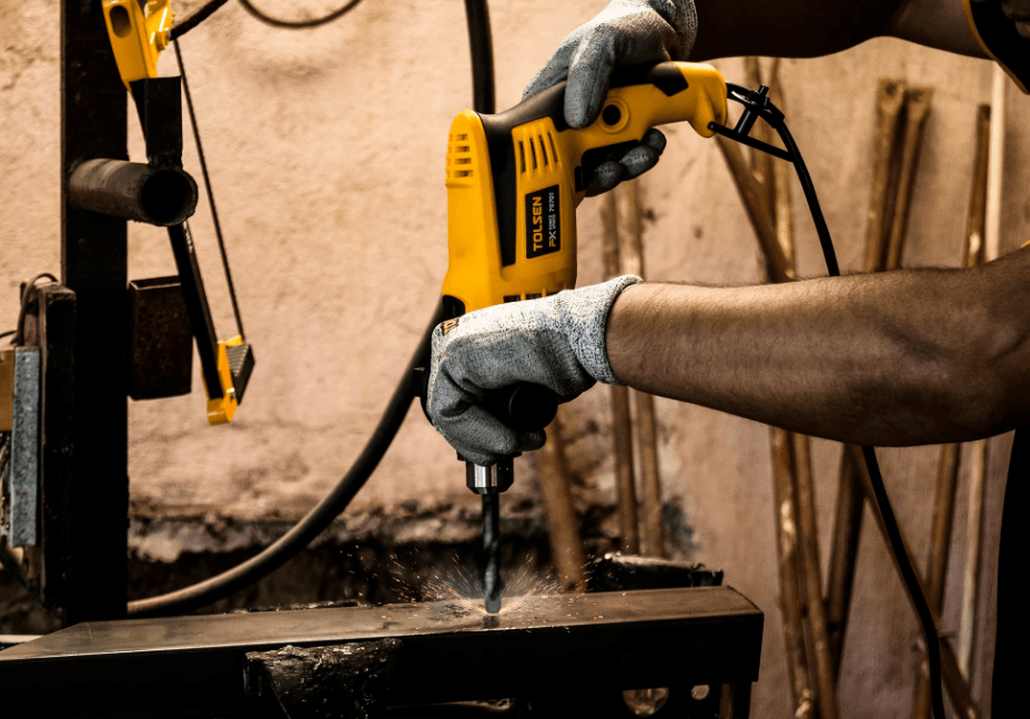 Seguridad en el uso y manejo de las herramientas manuales industriales